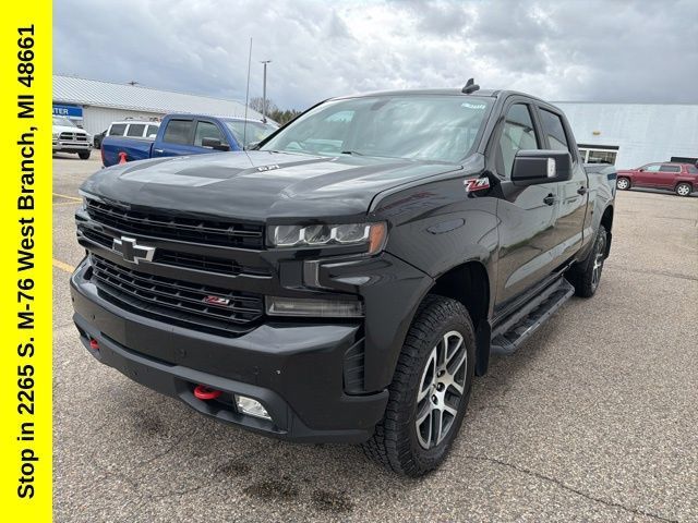 Used 2020 Chevrolet Silverado 1500 LT Trail Boss AWD/4WD image 8