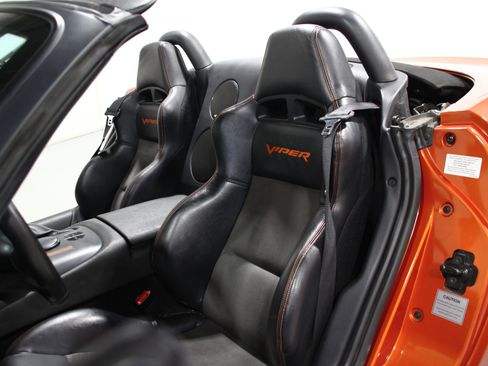 Used 2005 Dodge Viper SRT-10 w/ Copperhead Edition Group RWD image 38