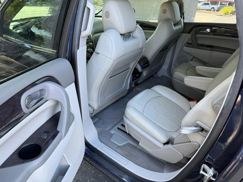 Used 2015 Buick Enclave Leather FWD image 12
