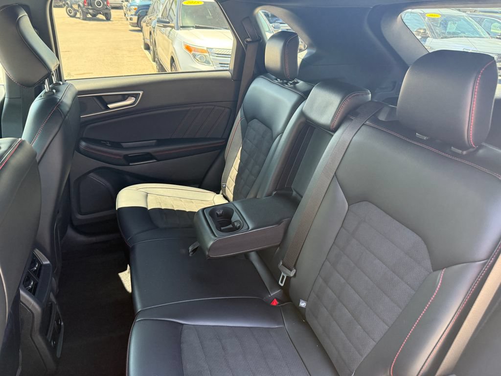 Used 2024 Ford Edge ST-Line AWD/4WD image 23