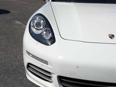Used 2016 Porsche Panamera 4 AWD/4WD image 11