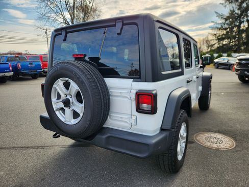 Used 2022 Jeep Wrangler Unlimited Sport image 13