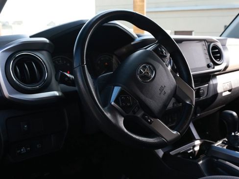 Used 2023 Toyota Tacoma SR5 RWD image 29