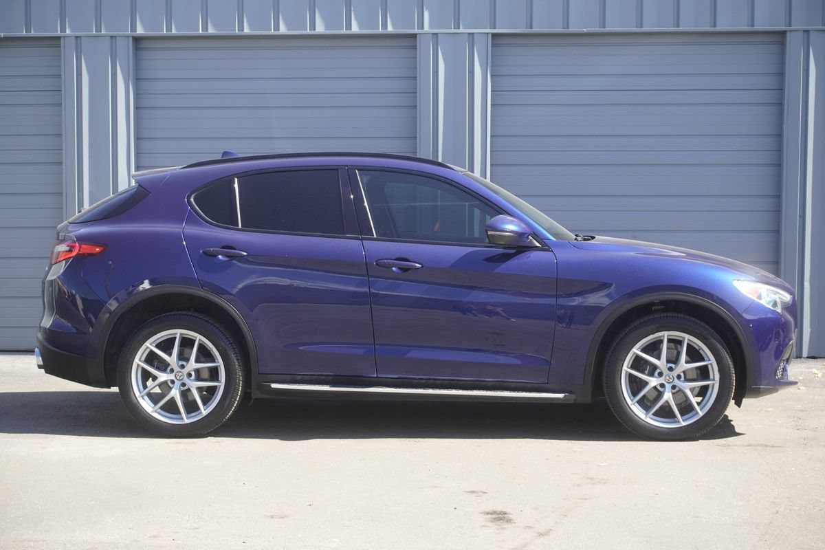 Used 2018 Alfa Romeo Stelvio Ti Sport AWD/4WD image 6