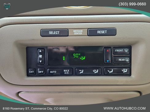 Used 2000 Lincoln Town Car Cartier image 14