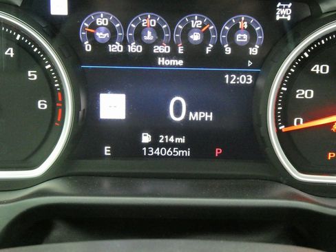 Used 2019 Chevrolet Silverado 1500 High Country w/ Technology Package image 39