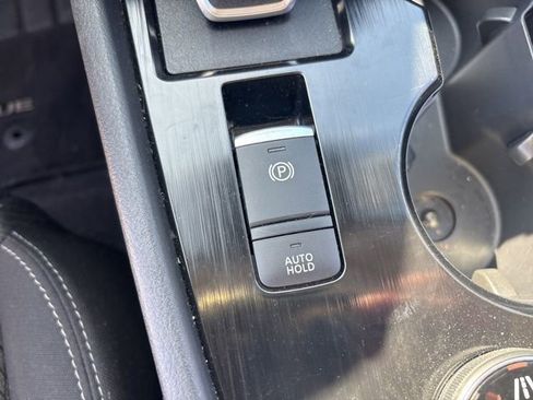 Used 2025 Nissan Rogue SV image 35