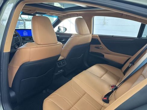 New 2025 Lexus ES 350 Ultra Luxury image 40