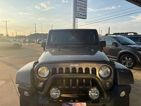 Used 2014 Jeep Wrangler Sahara w/ Dual Top Group AWD/4WD image 7