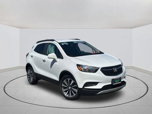 Certified 2021 Buick Encore Preferred FWD image 1