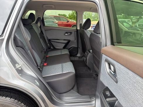 Certified 2023 Nissan Rogue SV AWD/4WD image 19