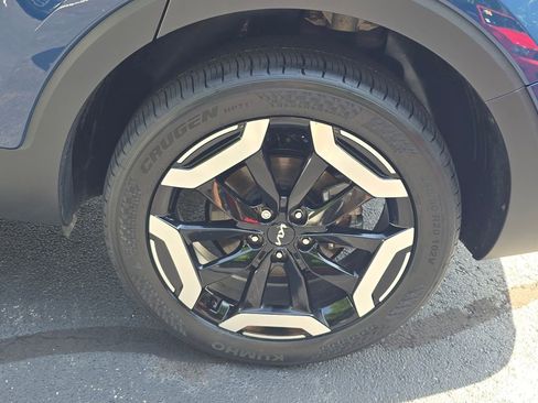 Used 2024 Kia Telluride S w/ S Sunroof Package FWD image 13