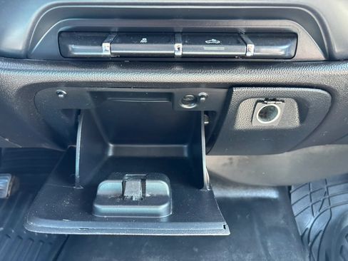 Used 2014 Chevrolet Silverado 1500 W/T RWD image 28