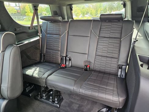 New 2026 Cadillac Escalade ESV Platinum Sport AWD/4WD image 18