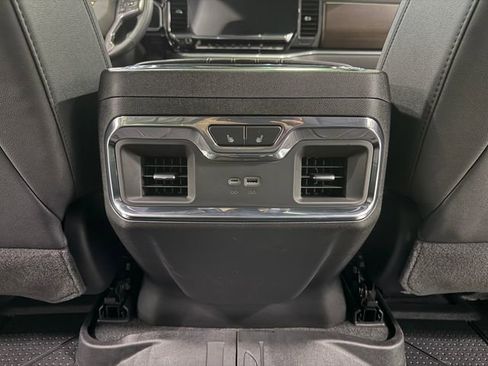 Used 2025 Chevrolet Silverado 1500 High Country w/ High Country Premium Package image 30