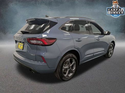Certified 2023 Ford Escape ST-Line w/ Tech Pack #1 AWD/4WD image 4