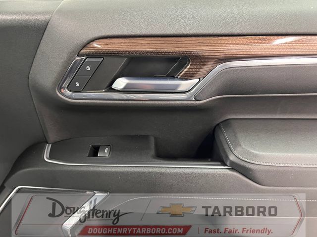 Used 2023 Chevrolet Silverado 1500 LT AWD/4WD image 35