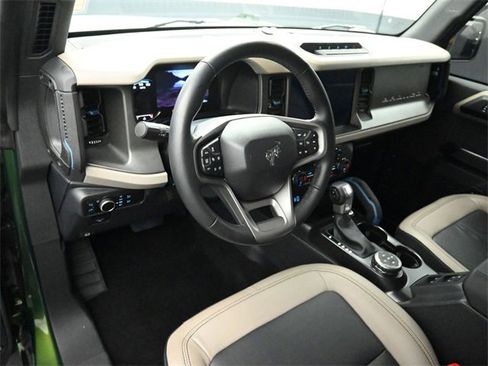 Certified 2024 Ford Bronco Wildtrak image 9