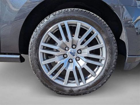 Used 2022 Ford Expedition Limited image 27