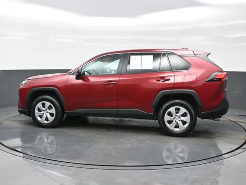 Used 2024 Toyota RAV4 LE image 3