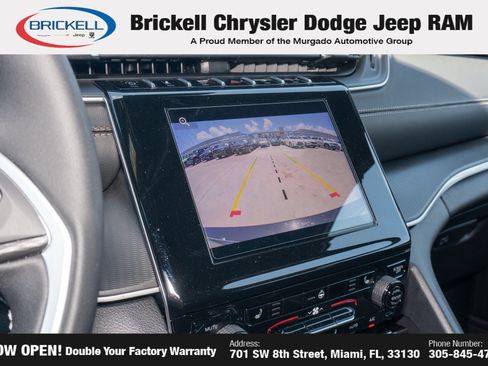 Used 2025 Jeep Grand Cherokee L Altitude AWD/4WD image 36
