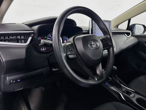 Used 2020 Toyota Corolla LE FWD image 20