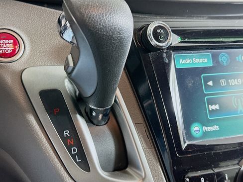 Used 2016 Honda Odyssey SE image 24