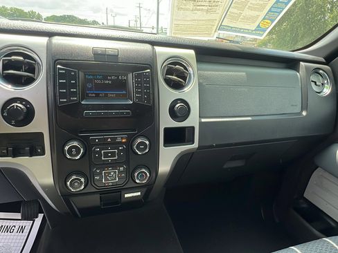 Used 2013 Ford F150 XLT w/ Off-Road Pkg image 13