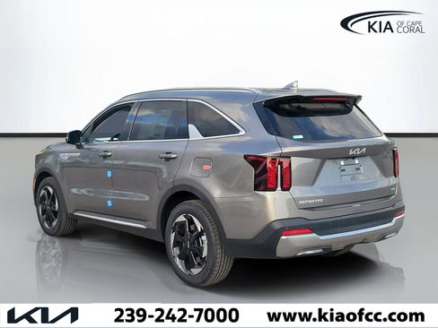New 2026 Kia Sorento EX FWD image 4