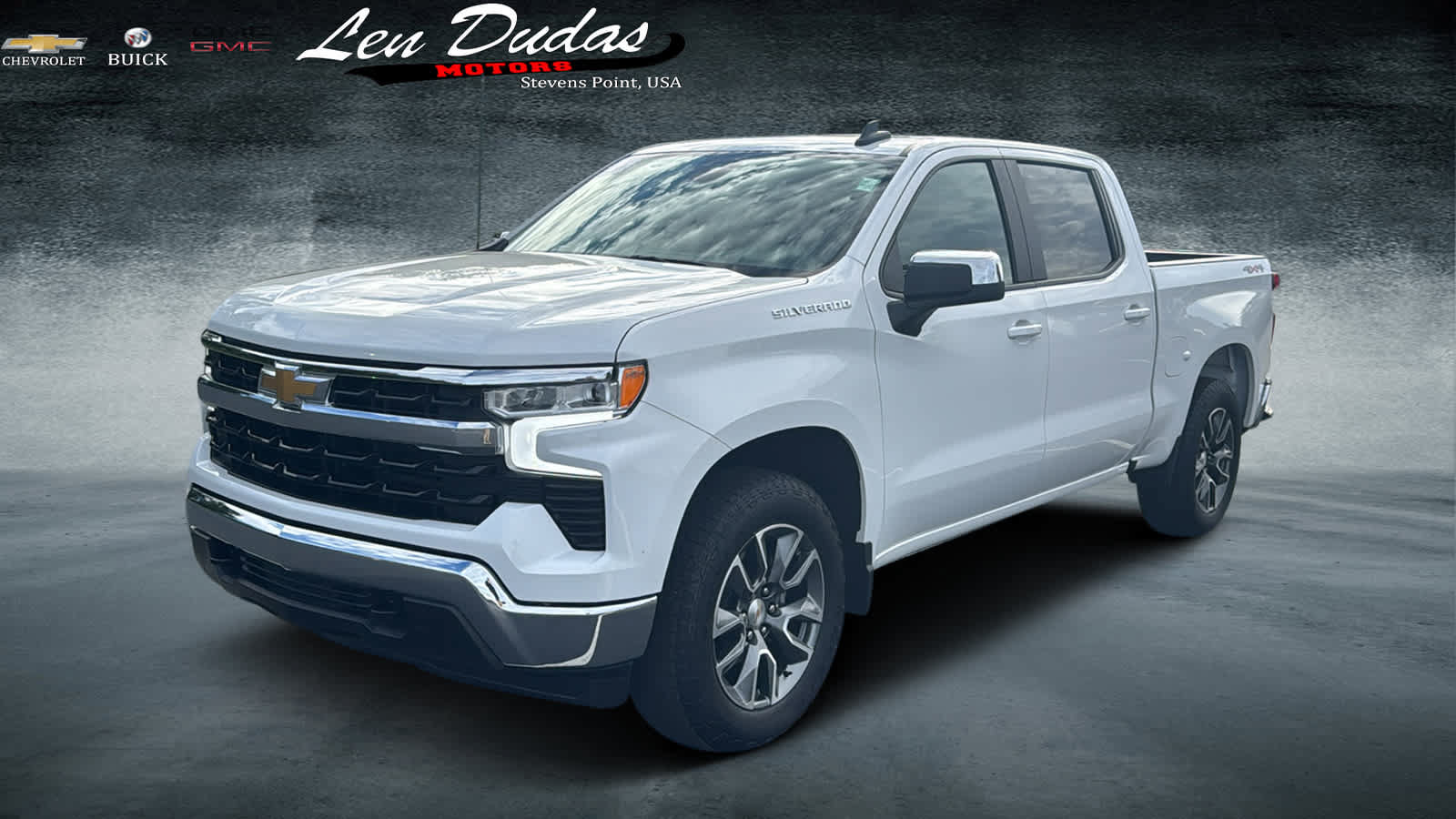Used 2024 Chevrolet Silverado 1500 LT AWD/4WD image 2
