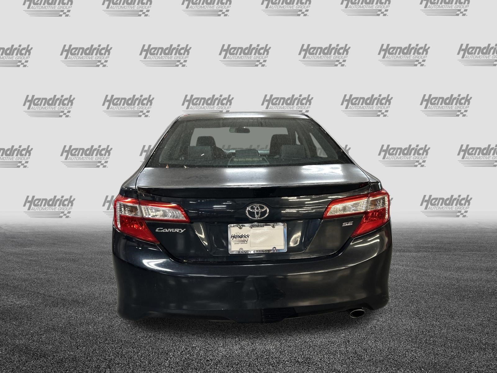 Used 2014 Toyota Camry SE FWD image 6