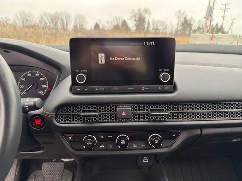 Used 2024 Honda HR-V Sport image 14