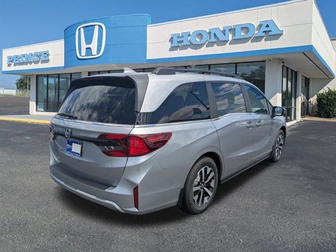 New 2026 Honda Odyssey EX-L image 4