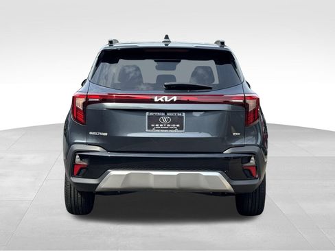 Used 2024 Kia Seltos S AWD/4WD image 6