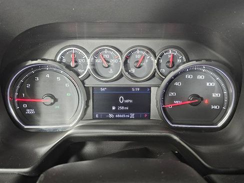 Used 2021 Chevrolet Tahoe Z71 image 34