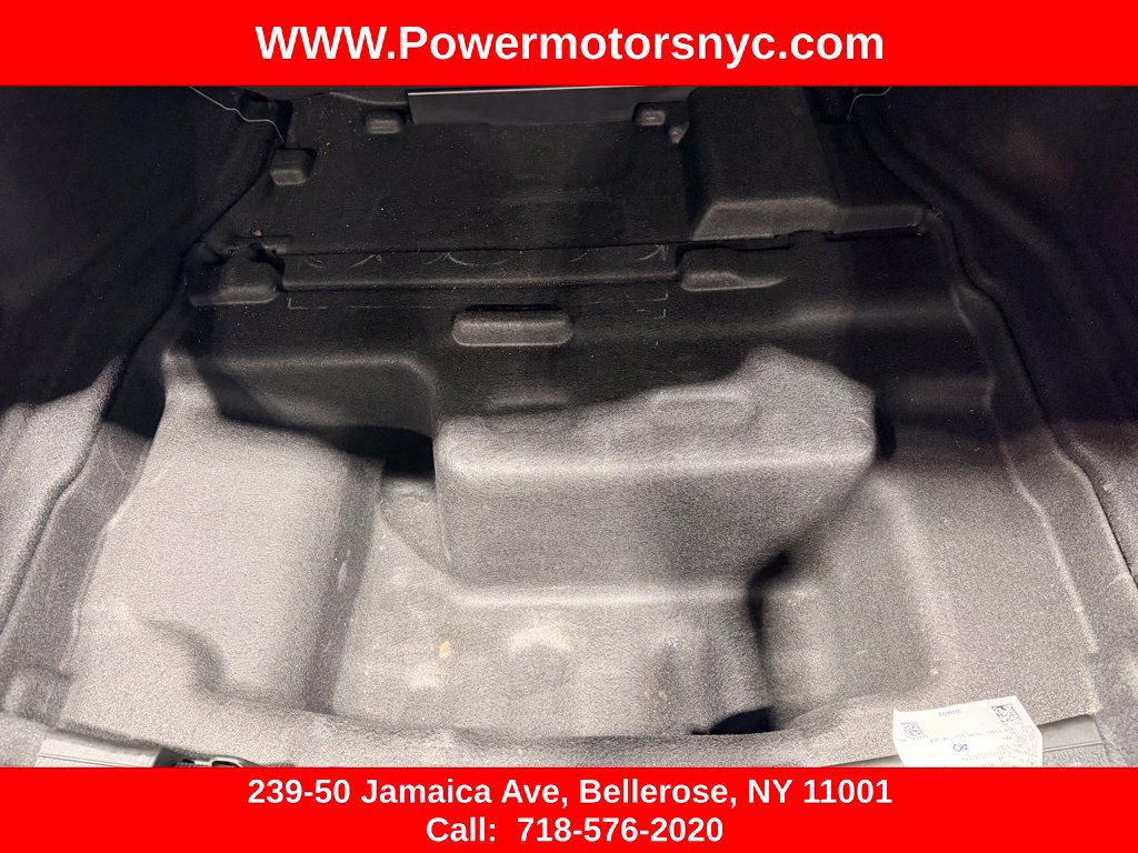 Used 2022 Mercedes-Benz C 300 4MATIC Sedan w/ Pinnacle Trim Package image 15