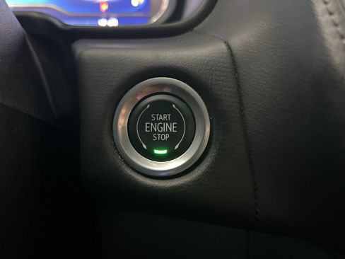 Used 2023 Chevrolet Suburban Z71 w/ Luxury Package image 15