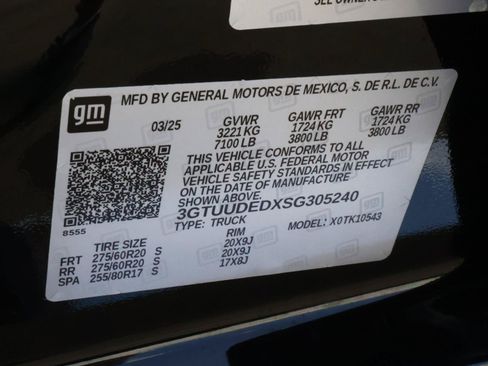 Used 2025 GMC Sierra 1500 SLT AWD/4WD image 25