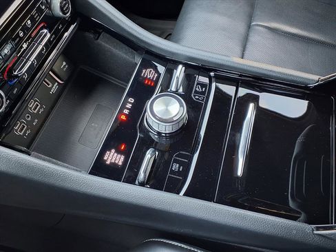 Used 2022 Jeep Grand Cherokee Overland w/ Luxury Tech Group IV image 13