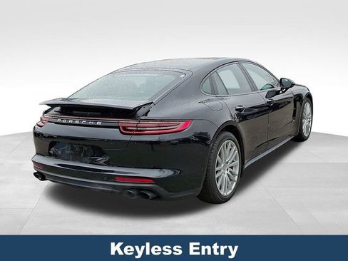 Used 2019 Porsche Panamera 4 image 7