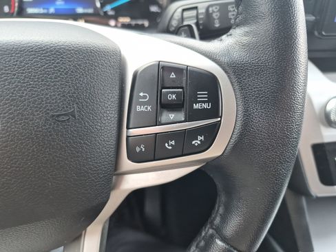 Used 2020 Ford Explorer XLT w/ Equipment Group 202A image 27