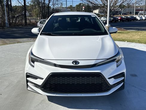 Certified 2023 Toyota Corolla SE image 3