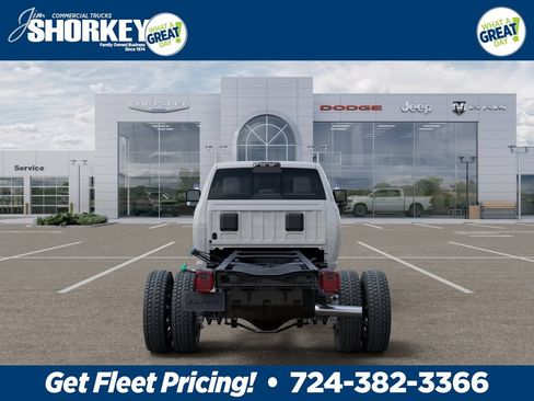 New 2026 RAM 5500 Tradesman w/ Chrome Appearance Group AWD/4WD image 7