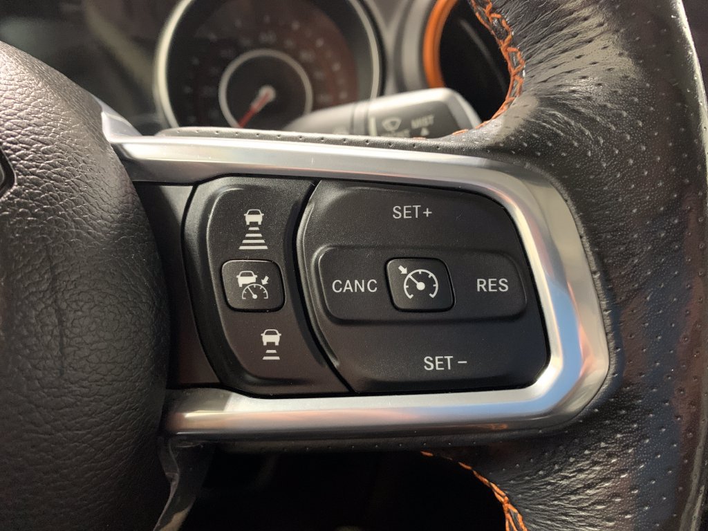 Used 2022 Jeep Gladiator Mojave w/ Cold Weather Group AWD/4WD image 23