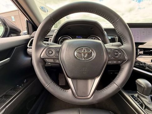 Used 2024 Toyota Camry SE w/ Convenience Package FWD image 9