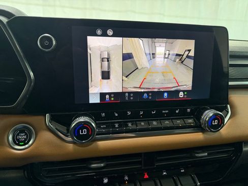 Used 2023 GMC Canyon AT4 w/ AT4 Premium Package AWD/4WD image 22