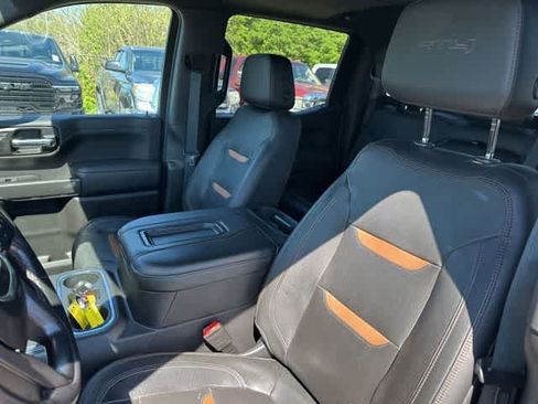 Used 2020 GMC Sierra 1500 AT4 w/ Off-Road Performance Package image 3