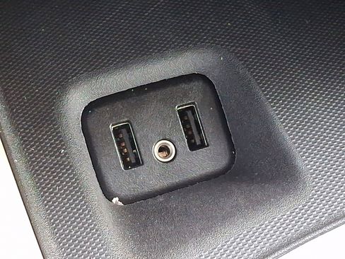 Used 2019 Buick Enclave Essence image 25