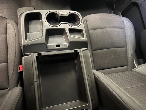 Used 2025 Chevrolet Silverado 2500 LT w/ Convenience Package image 37