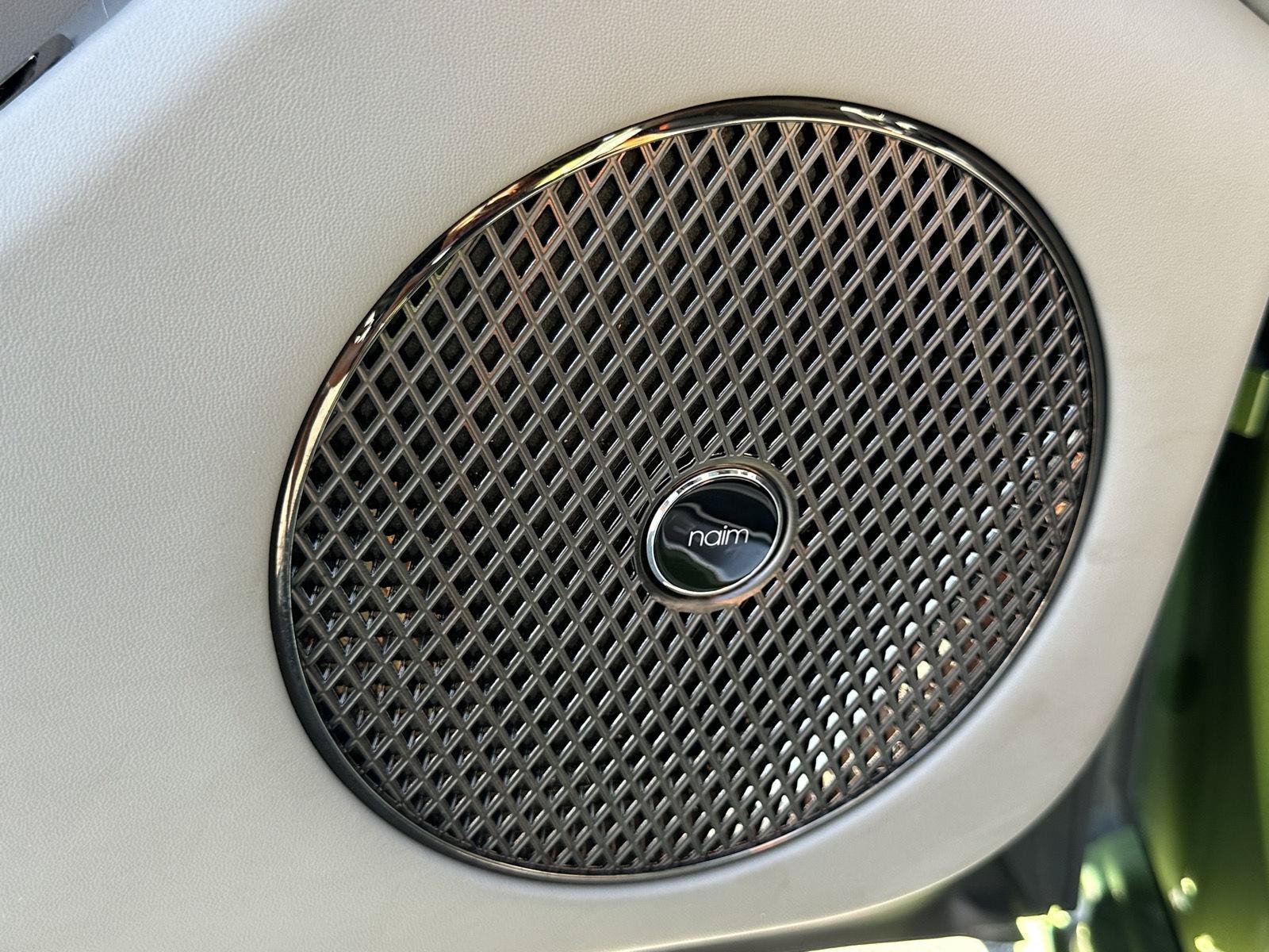 New 2025 Bentley Flying Spur Plug-In Hybrid AWD/4WD image 18